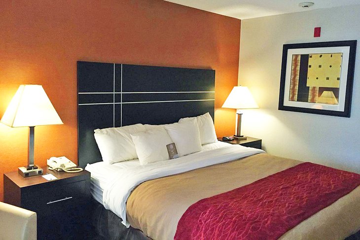 Source photo : Norwood Inn &  Suites Colomb