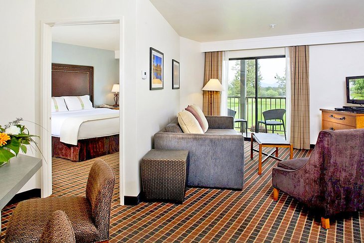 Photo Source: The Lodge at Eagle Crest Resort