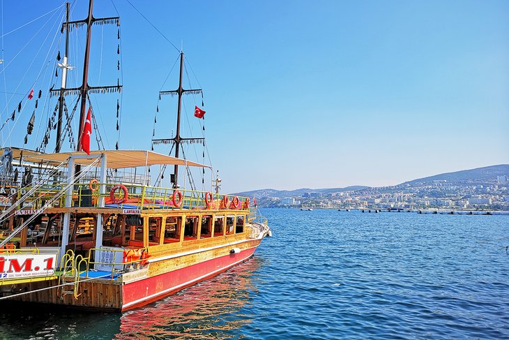 Tour boats in Kusadasi