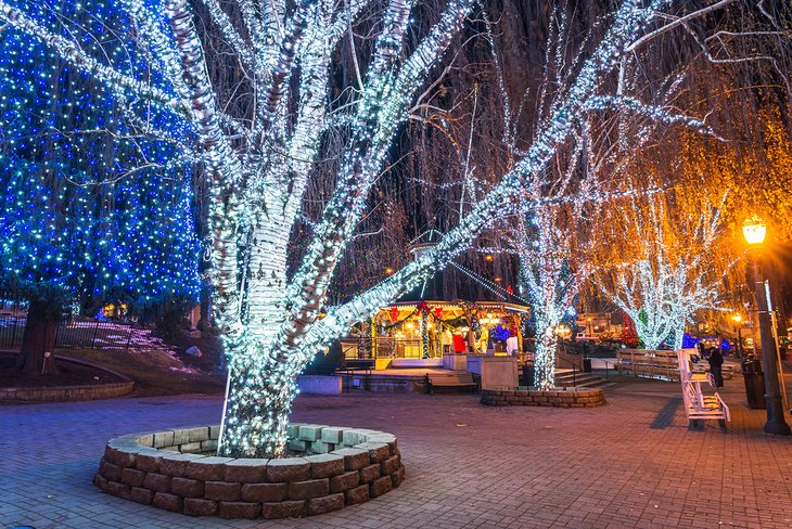 Leavenworth's Christkindlmarkt in Front Street Park