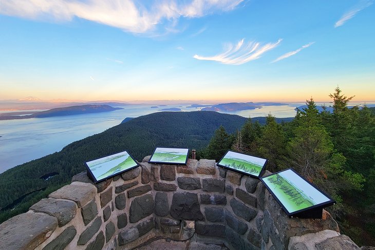 Sunset atop Mount Constitution