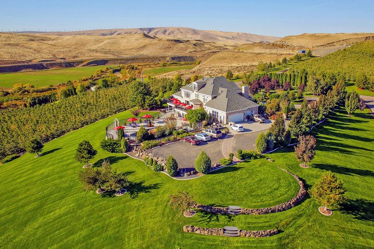 Photo Source: Cameo Heights Mansion