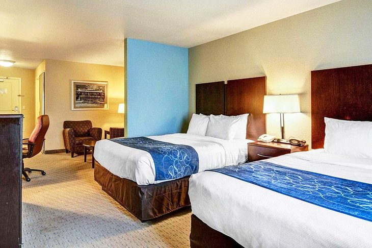 Photo Source: Comfort Suites Near Hot Springs Park