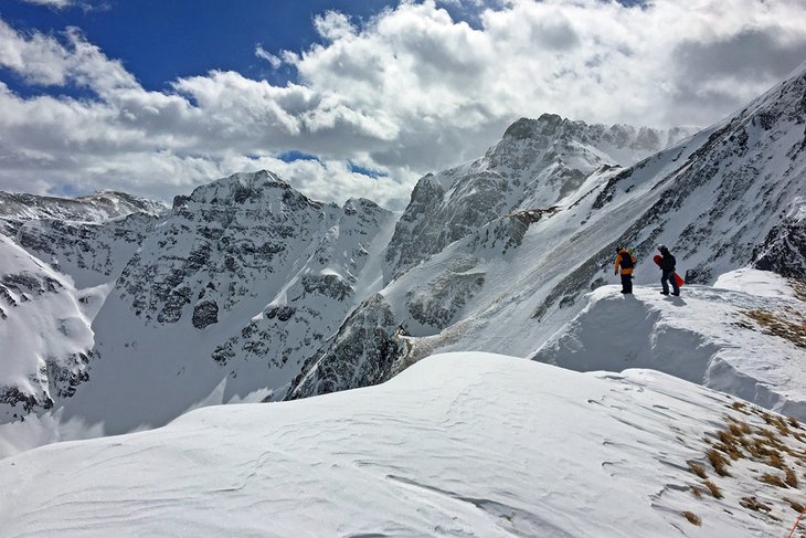 Extreme skiing at Silverton Mountain