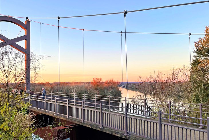 Cumberland River Pedestrian Bridge