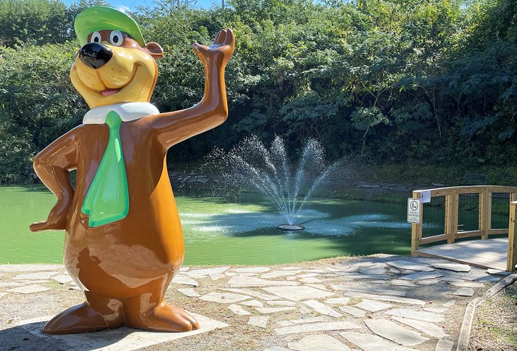 Yogi Bear's Jellystone Park