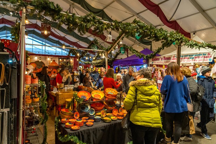 Christkindlmarkt in Bethlehem, PA | George Sheldon / Shutterstock.com