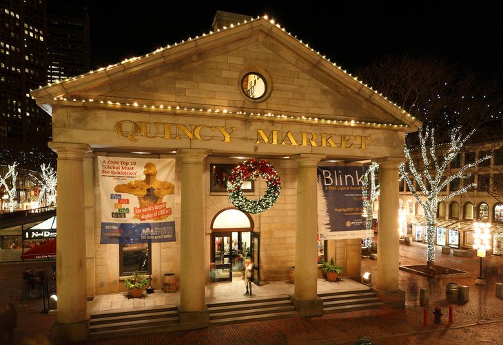 Quincy Market decorated for Christmas