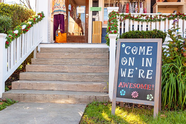 Cute boutique in Clifton, VA