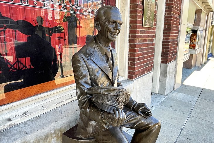 Don Knotts statue
