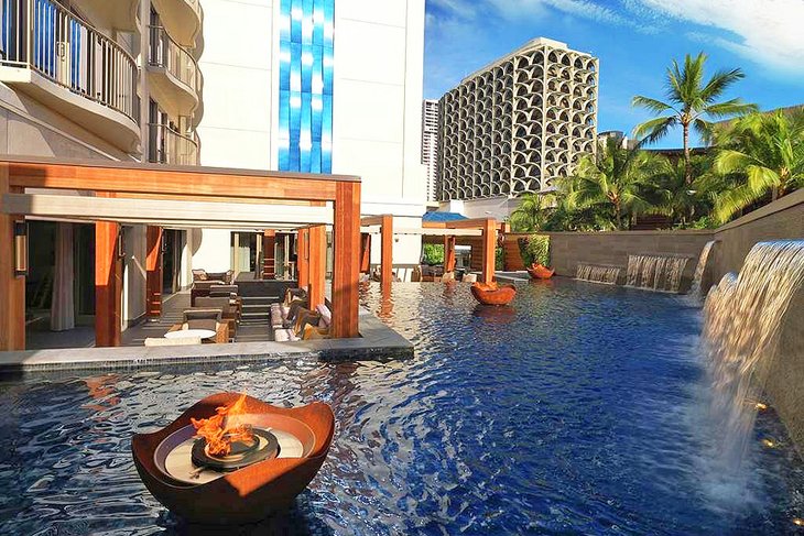 Photo Source: Hilton Grand Vacations Club Hokulani Waikiki