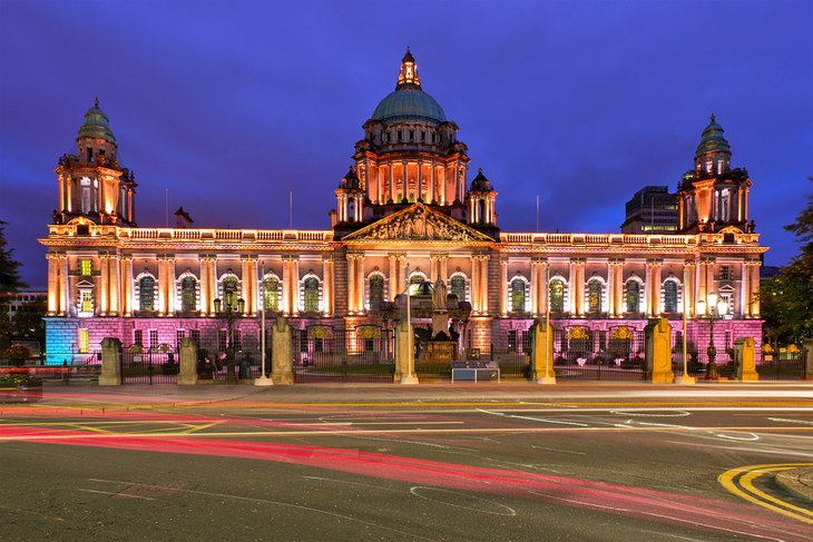 Belfast City Hall at night