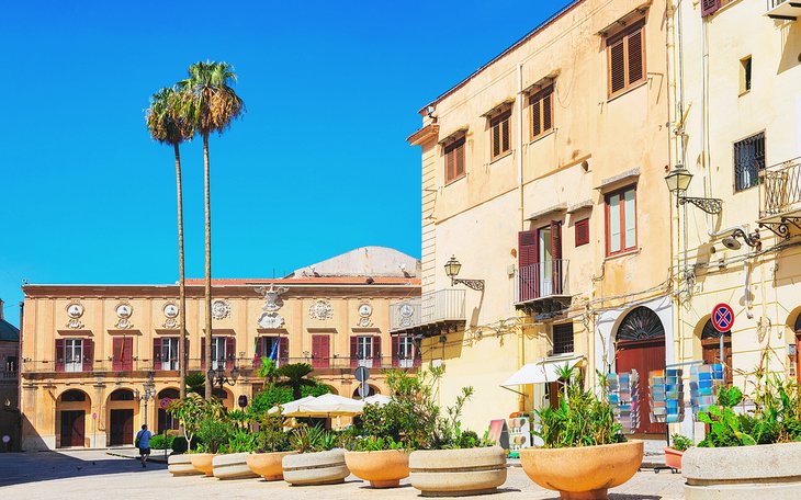 Piazza Vittorio Emanuele in Monreale