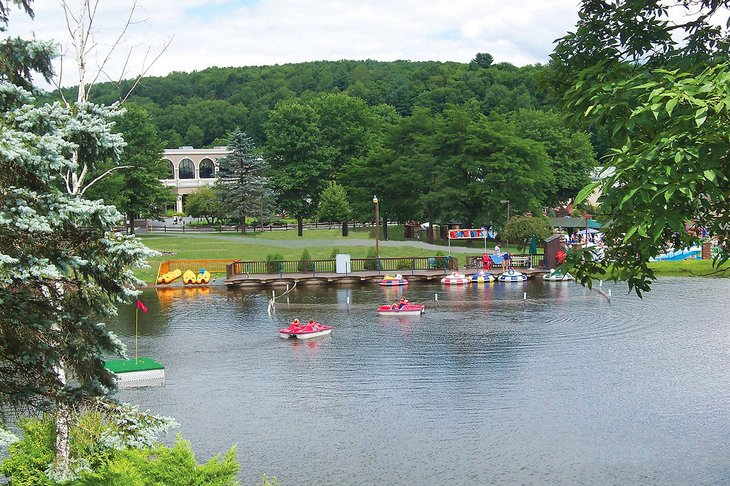 Photo Source: Villa Roma Resort