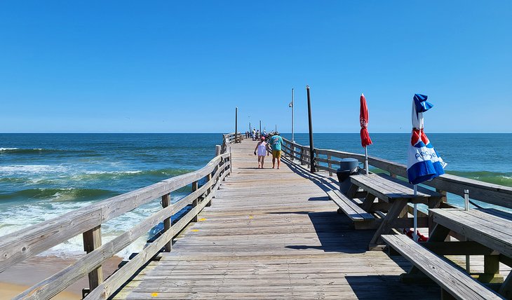 Avon Pier on a sunny day