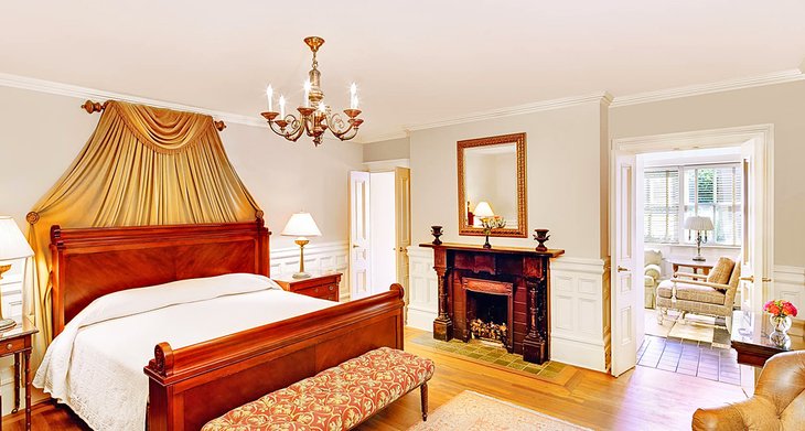Photo Source: Wentworth Mansion