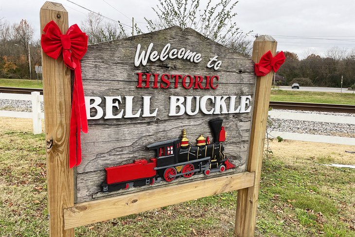 Bell Buckle welcome sign