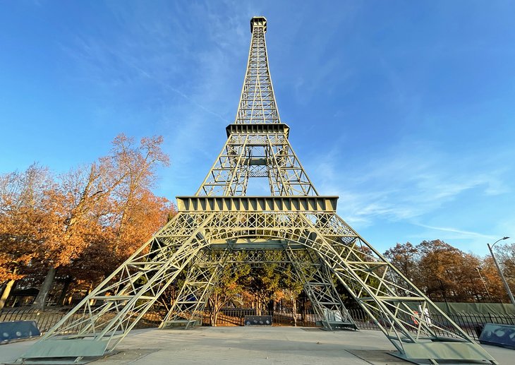 Eiffel Tower replica in Paris, Tennessee