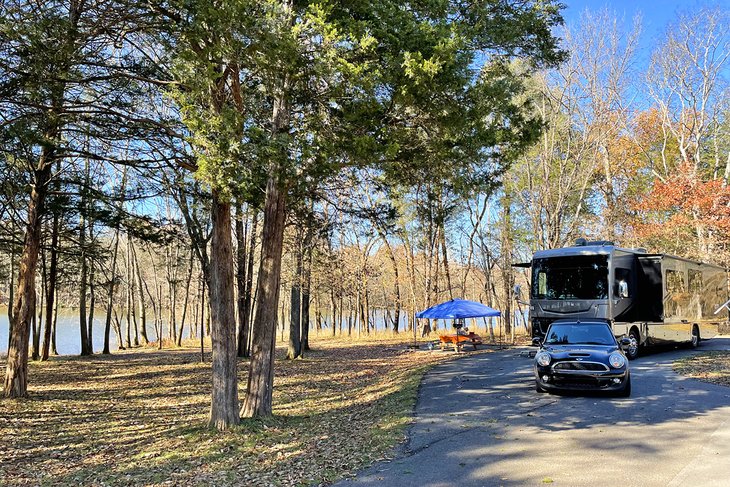 Los 14 mejores campamentos cerca de Nashville, TN