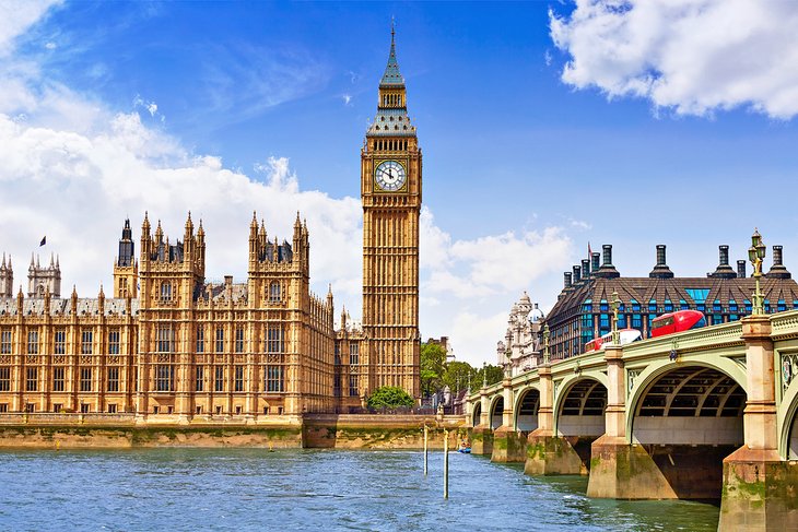 Big Ben and the Thames River