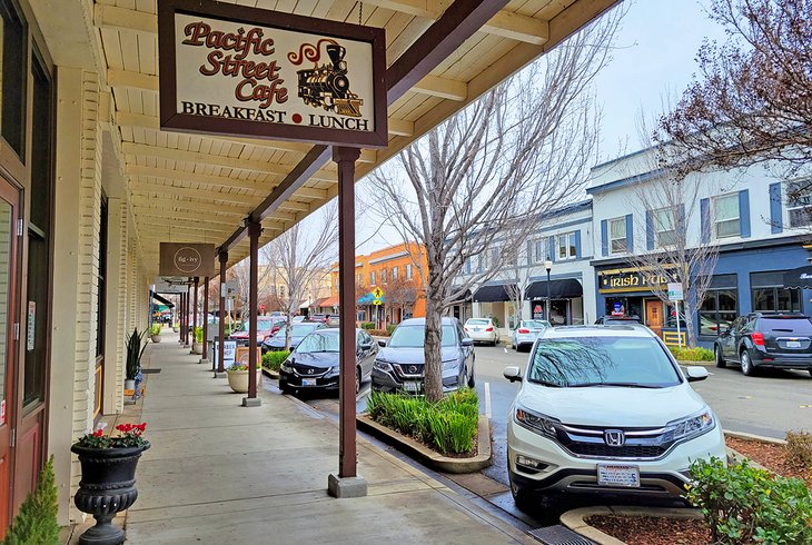 Historic Old Town Roseville