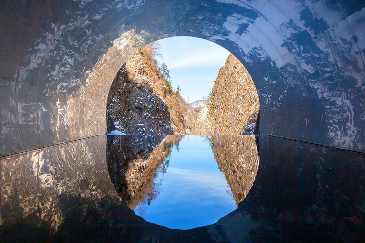 The Kiyotsu Gorge Tunnel