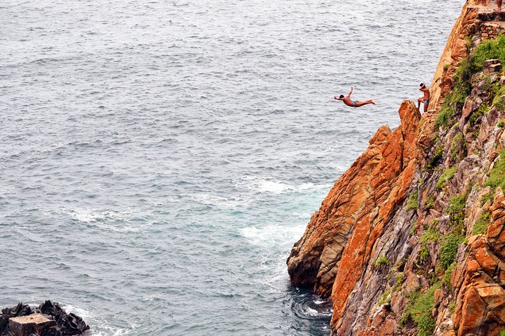 Cliff divers in Acapulco