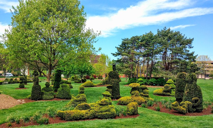 Topiary Garden Park in Columbus