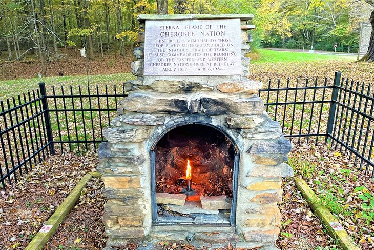 Cherokee Eternal Flame sur le sentier historique national Trail of Tears