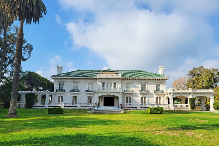 Wrigley Mansion