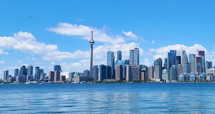 Toronto skyline with the CN Tower