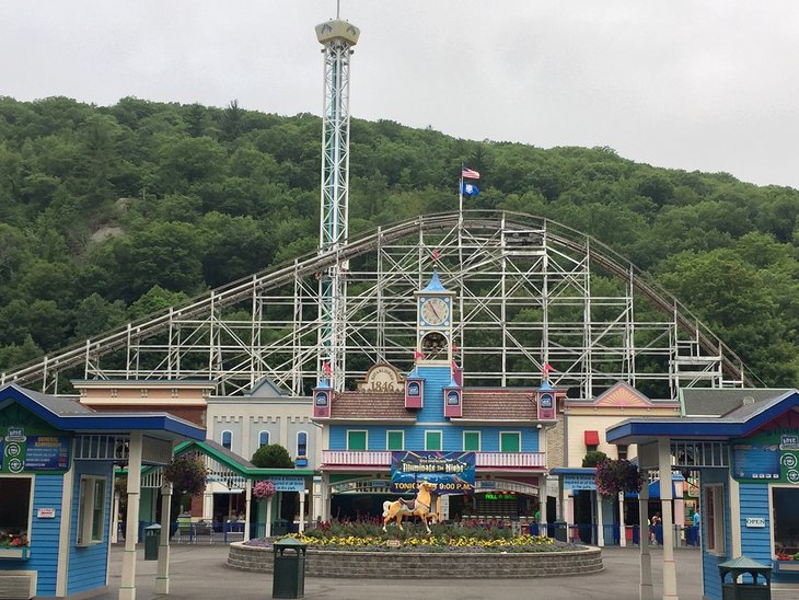 Lake Compounce: Family Theme Park