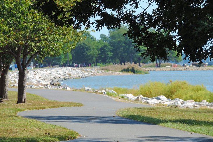 Battery Park trail