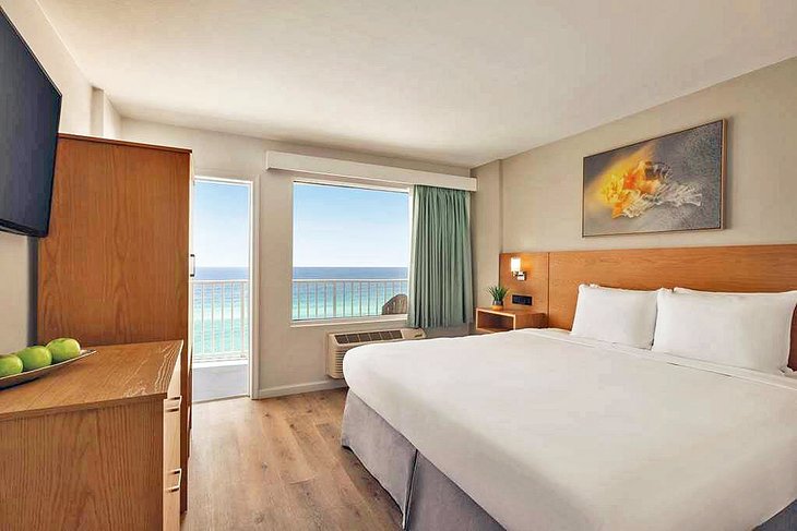 Photo Source: Radisson Panama City Beach - Oceanfront