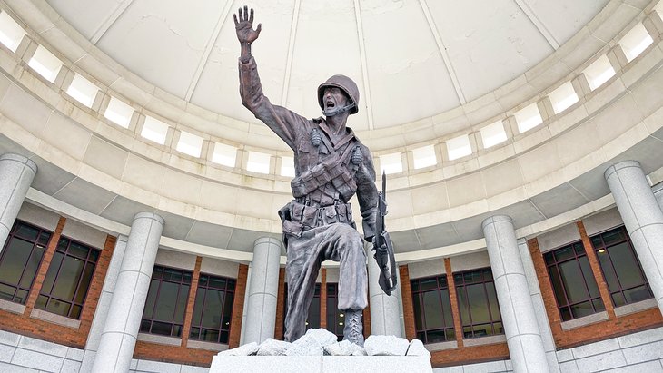 Statue at the National Infantry Museum and Soldier Center