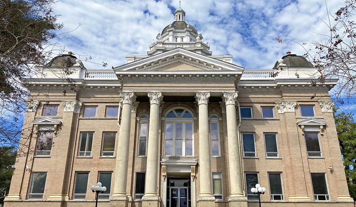 Lowndes County Courthouse