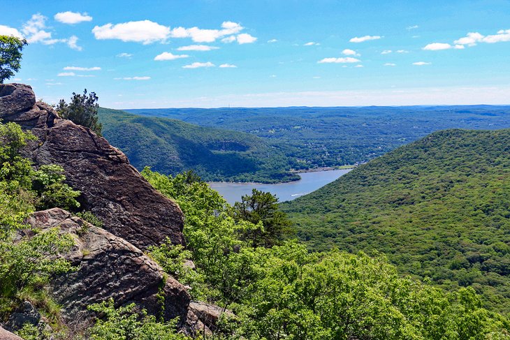 View from the summit of Butter Hill in Storm King State Park