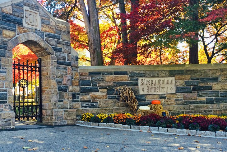 Sleepy Hollow Cemetery