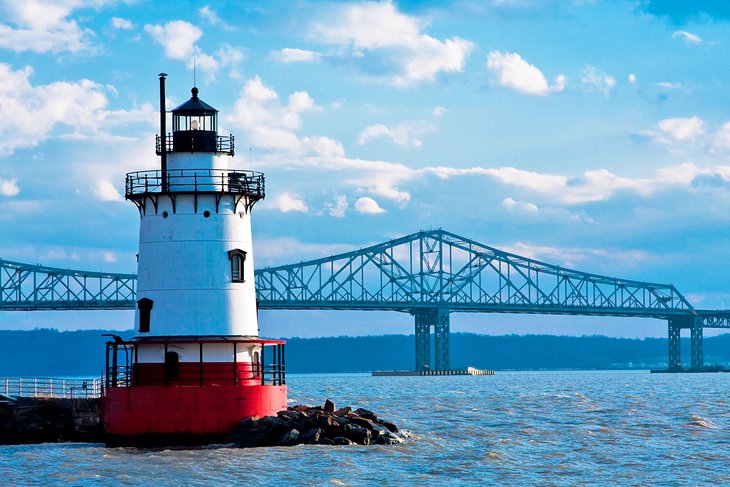 Tarrytown lighthouse and Tappan Zee Bridge