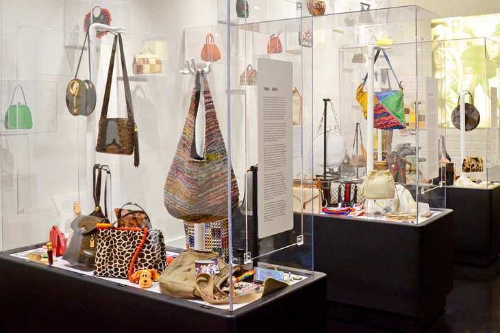 ESSE Purse Museum