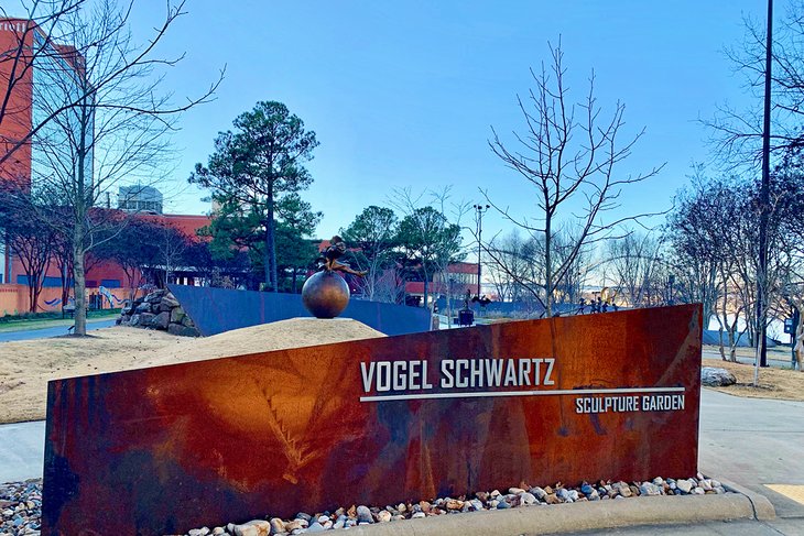 Vogel Schwartz Sculpture Garden