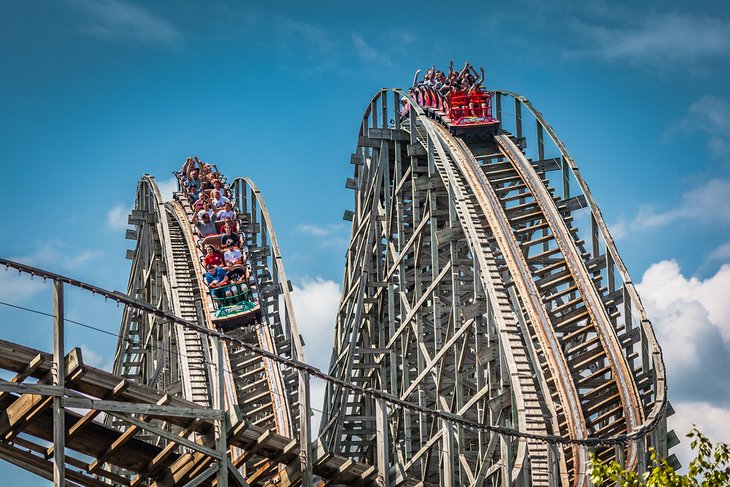 Best Destinations for Family Travel in 2022 Rollercoasters at HersheyPark