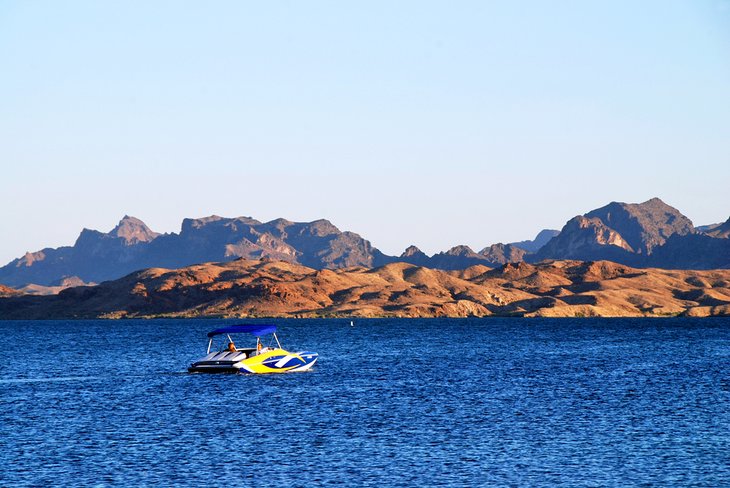 Cruising Lake Havasu