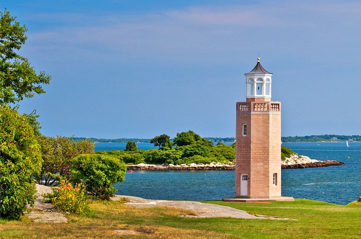 Avery Point Light in Groton