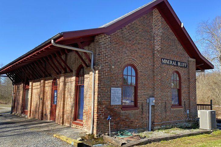 Historic Mineral Bluff Depot