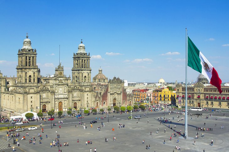 Zócalo: The Birthplace of the Constitution