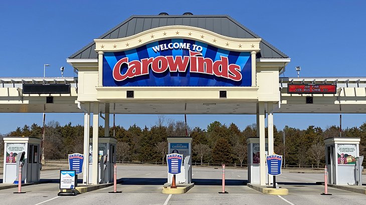 Entrance to Carowinds