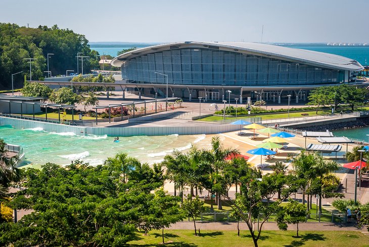 Wave and lagoon in the Darwin Waterfront