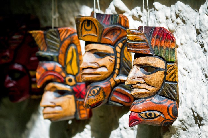 Carvings for sale in Belize
