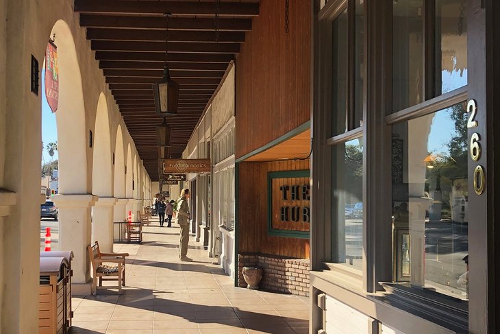 Shopping on Ojai's main street